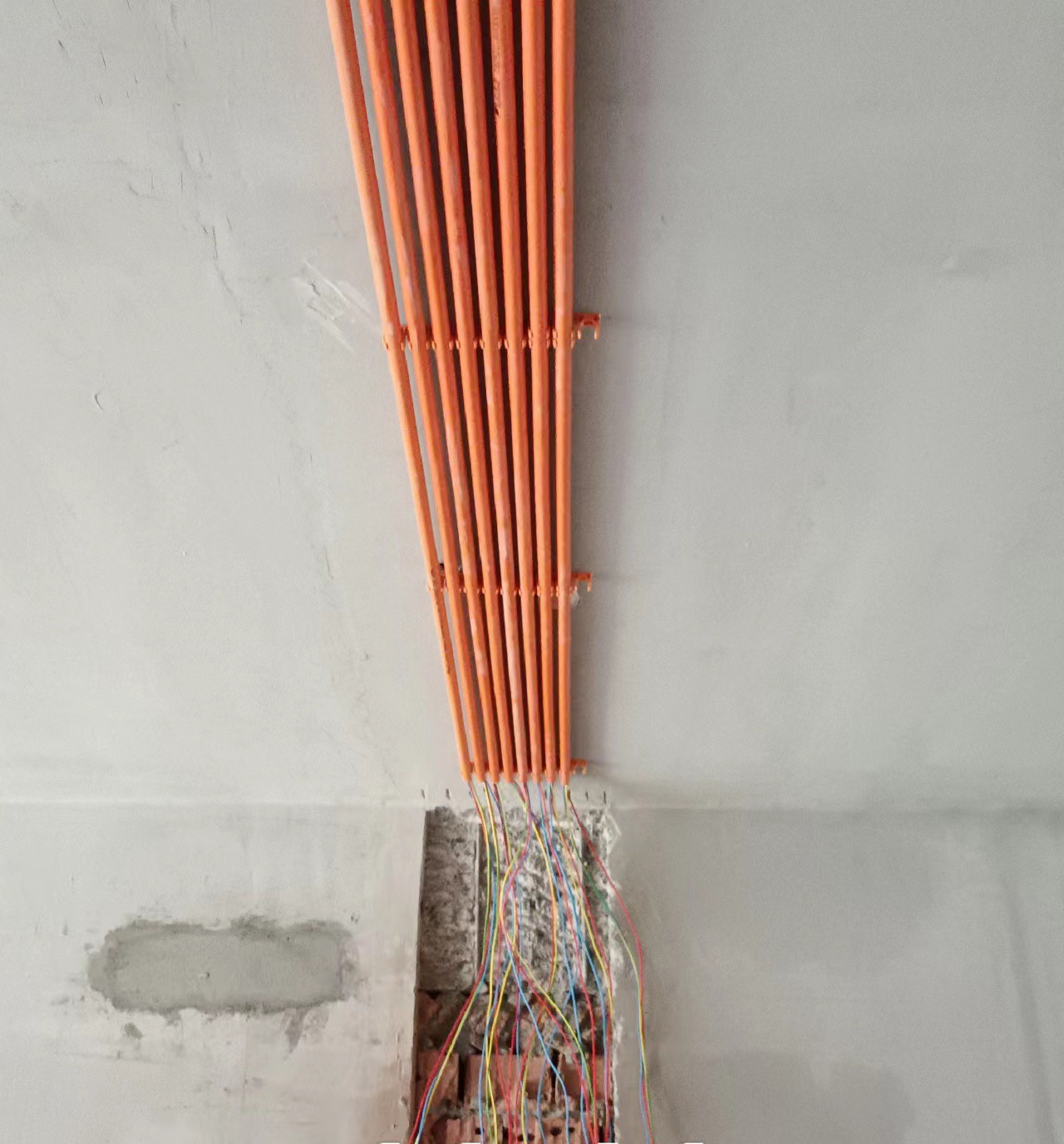 水電布線(xiàn)